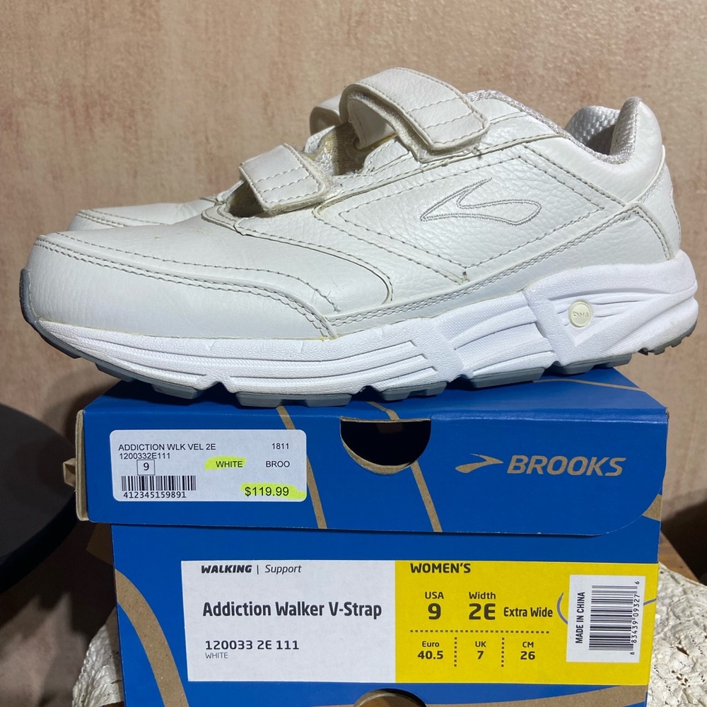 Brooks Women’s Size 9